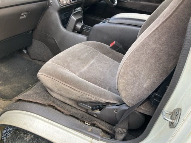 1999 Toyota Hiace auction photo 9