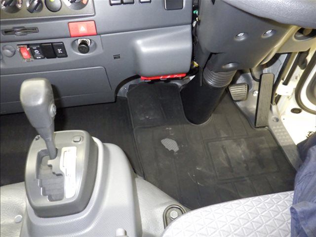 2018 Isuzu Elf 車輛運搬車 auction photo 7