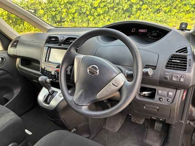 2012 Nissan Serena 20X auction photo 3