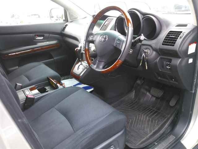 2003 Toyota Harrier 300g Premium Large Package auction photo 3