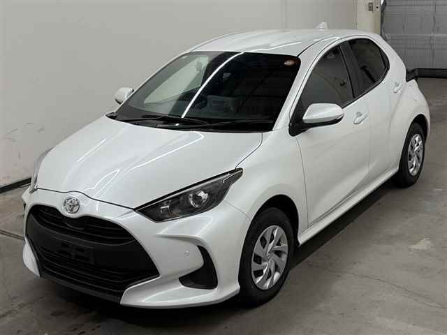 2023 Toyota Yaris G 4WD auction photo 4