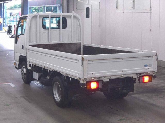 2012 Isuzu Elf auction photo 2