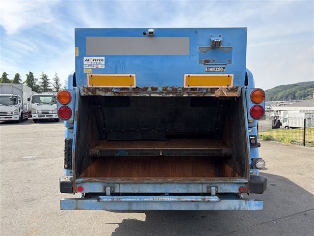 2006 Isuzu Elf 塵芥車 auction photo 4