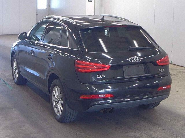 2014 Audi Q3 2.0TFSIクワ170P 4WD auction photo 2