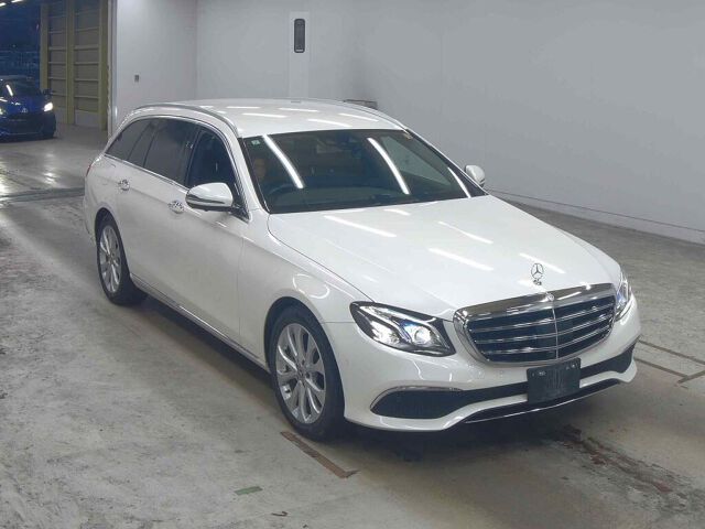 2017 Mercedes-Benz E-Class Station Wagon E400 4M Excursion 4WD Japan auction vehicle