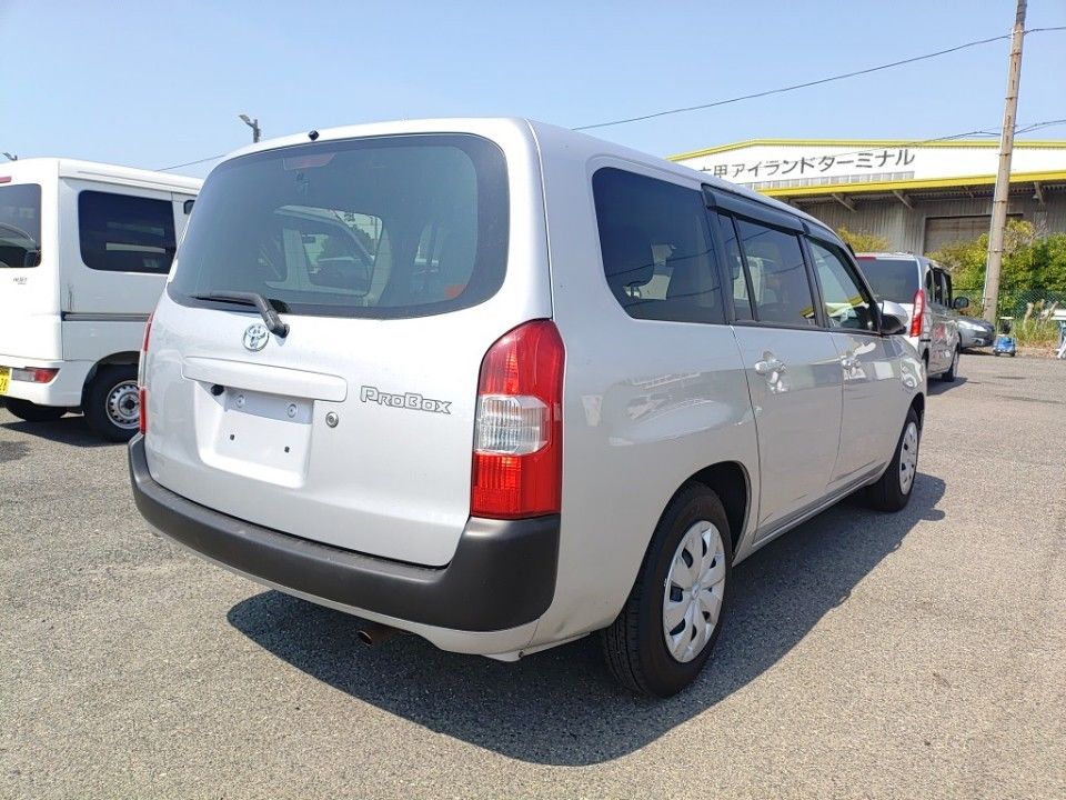 2021 Toyota Probox auction photo 2