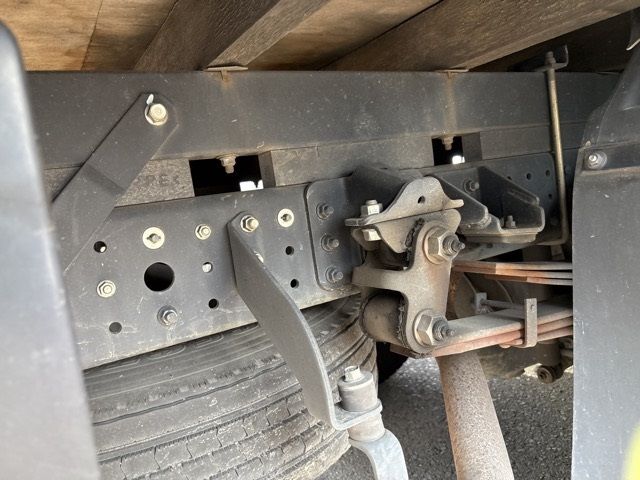 2020 Mitsubishi Fuso Canter Flat crane, 4-tier auction photo 16