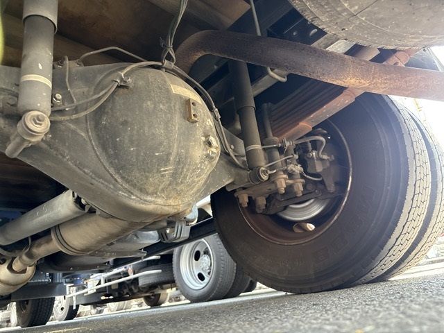 2020 Mitsubishi Fuso Canter Flat crane, 4-tier auction photo 10