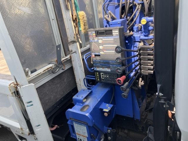 2020 Mitsubishi Fuso Canter Flat crane, 4-tier auction photo 21