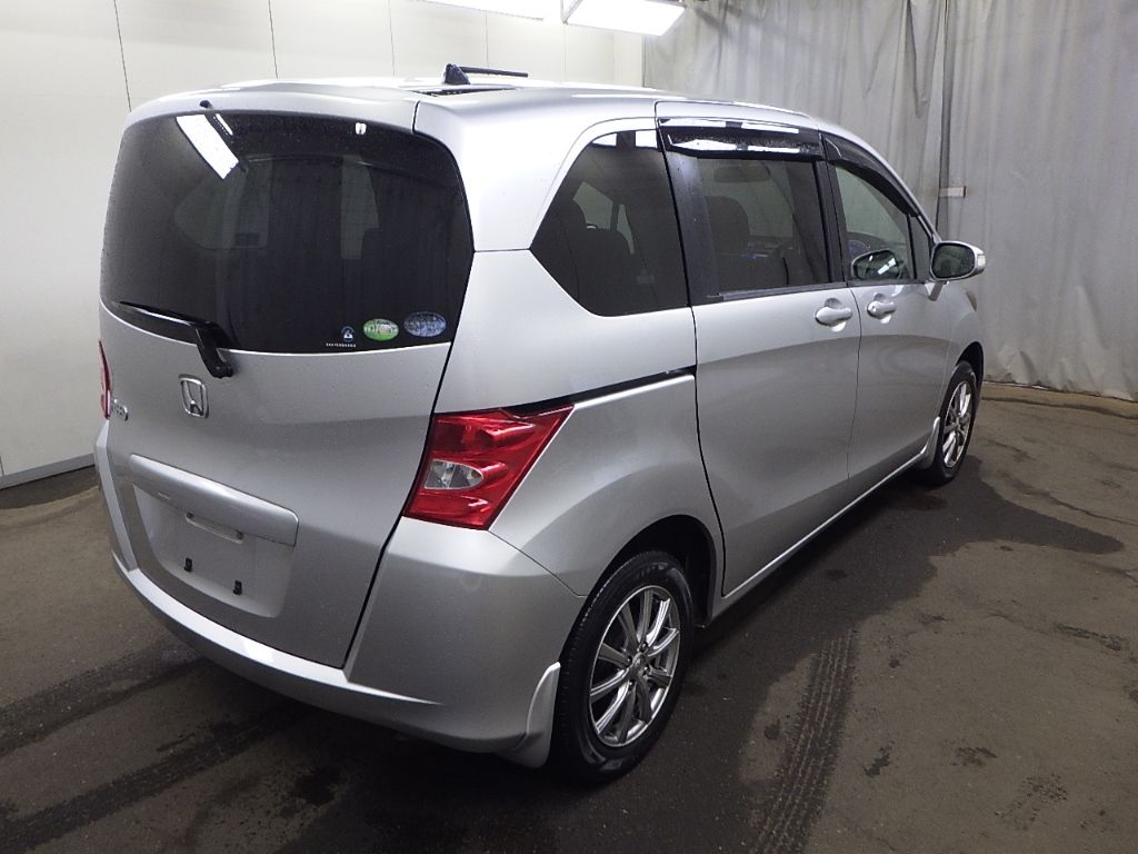 2011 Honda Freed 4WD FLEX auction photo 2