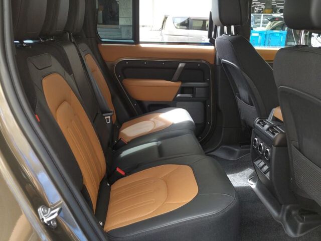 2023 Land Rover ディフェンダー 110 x D300 4WD auction photo 6