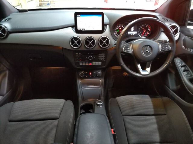 2017 Mercedes-Benz B-Class B180 auction photo 3