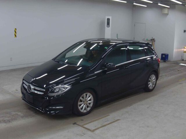 2017 Mercedes-Benz B-Class B180 auction photo 4