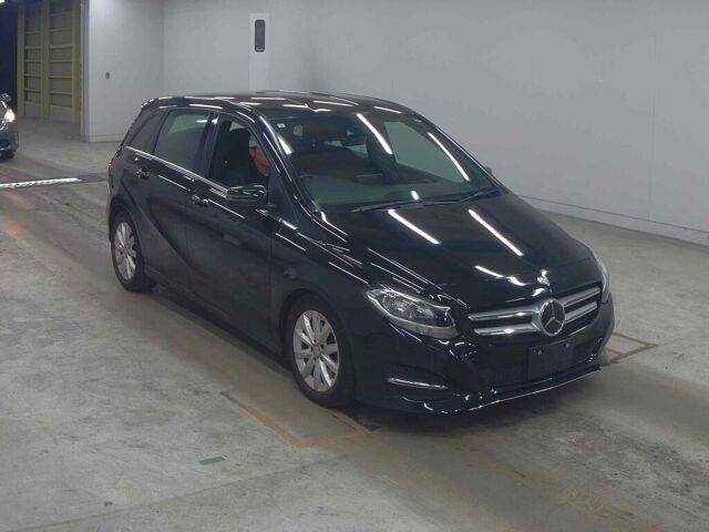 Japan Auction Vehicles 8 2017 Mercedes-Benz B-Class B180 auction photo