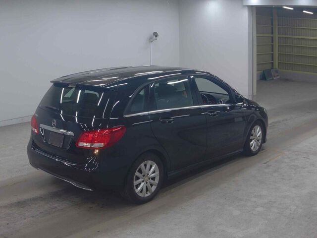 2017 Mercedes-Benz B-Class B180 auction photo 5