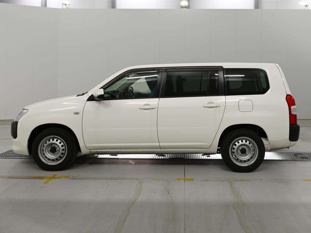 2021 Toyota Probox ハイブリッドGL auction photo 4