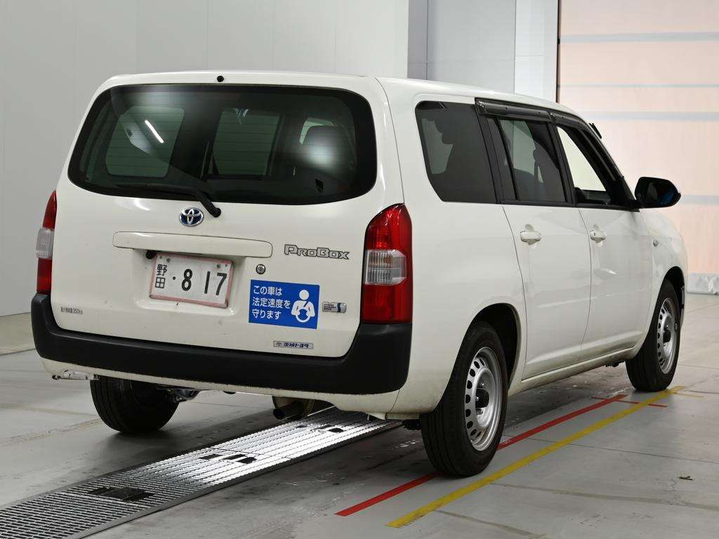 2021 Toyota Probox ハイブリッドGL auction photo 2