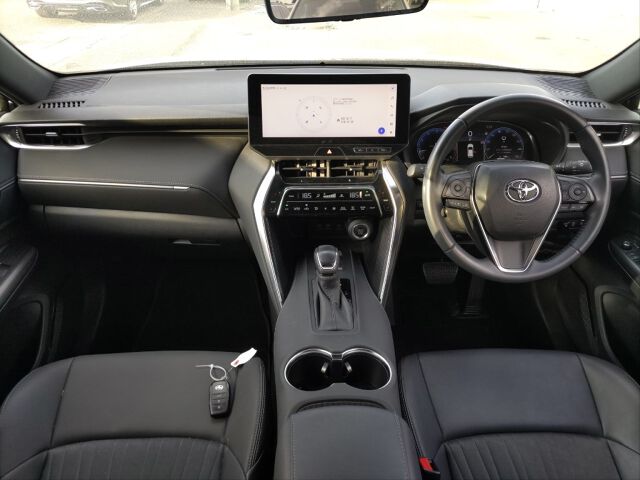 2023 Toyota Harrier G auction photo 3