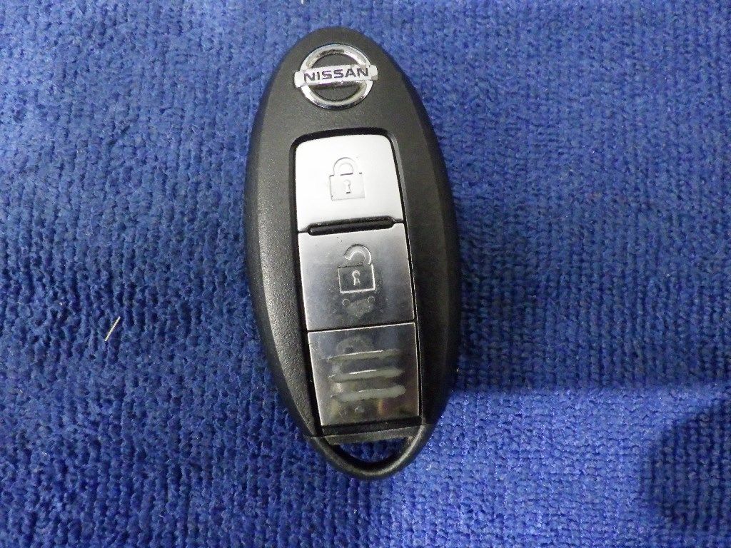 2011 Nissan Cube 15X FOUR Mセレクション auction photo 12