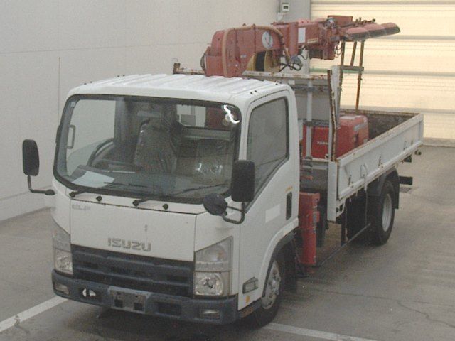 2012 Isuzu Elf Japan auction vehicle