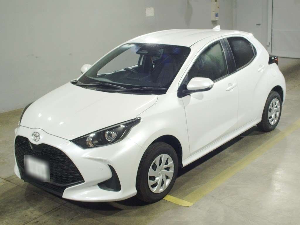 2024 Toyota Yaris X Navigation Ready Package 4WD Japan auction vehicle