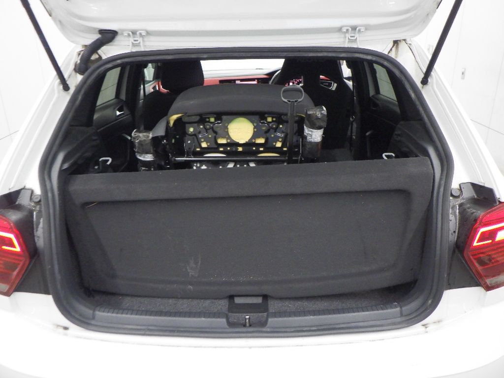 2018 Volkswagen ポロ 5HB GTI auction photo 10