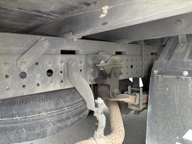 2018 Mitsubishi Fuso Canter Hira auction photo 16