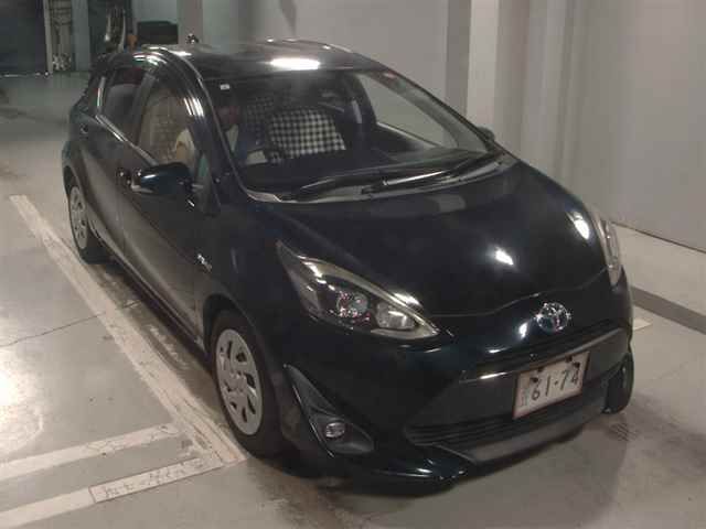 2017 Toyota Aqua S Japan auction vehicle
