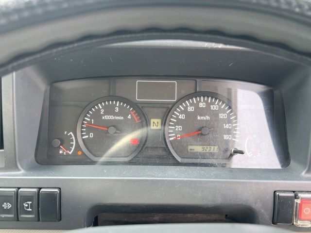 2012 Isuzu Elf auction photo 7