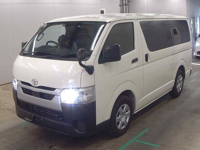 2025 Toyota Hiace ロングDX auction photo 4