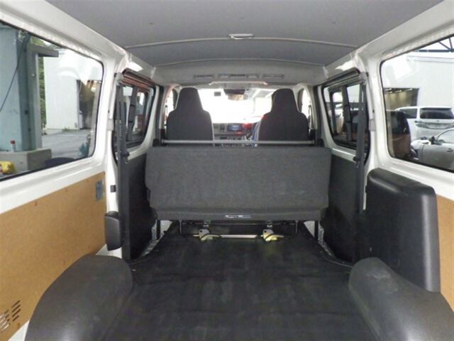 2025 Toyota Hiace ロングDX auction photo 6
