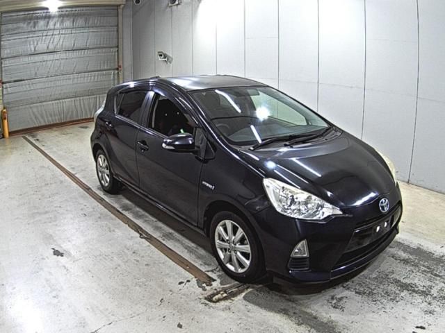2014 Toyota Aqua G Japan auction vehicle
