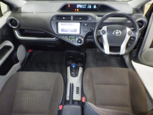 2014 Toyota Aqua G auction photo 3