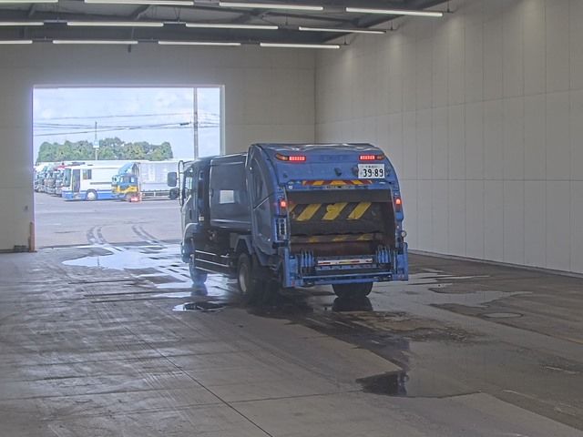 2012 Isuzu Forward ジンカイ auction photo 2