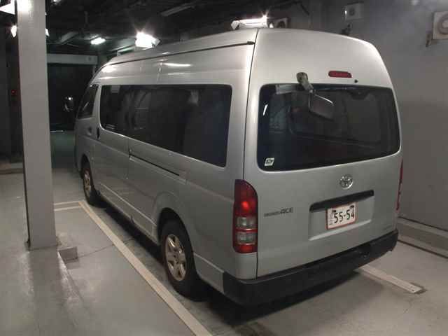2013 Toyota Regius Ace 4WD Super Long DX auction photo 2