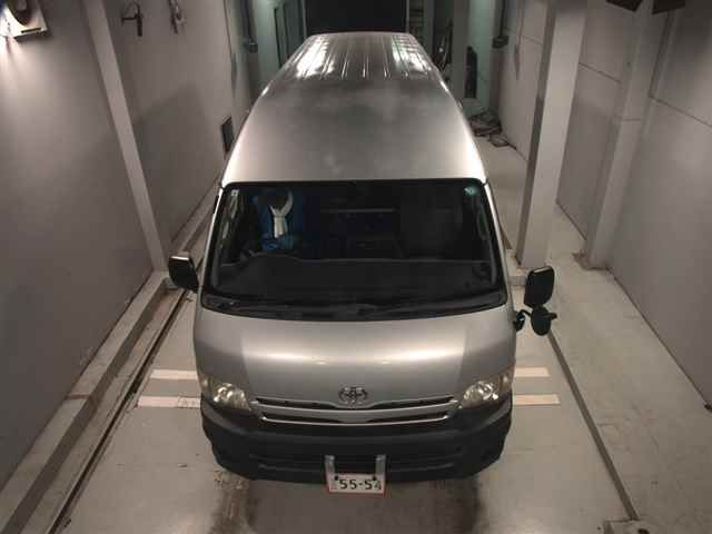 2013 Toyota Regius Ace 4WD Super Long DX auction photo 6