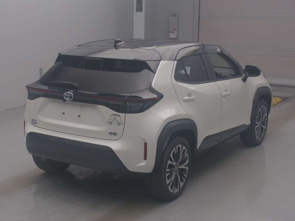 2021 Toyota Yaris Cross Hybrid Z auction photo 2