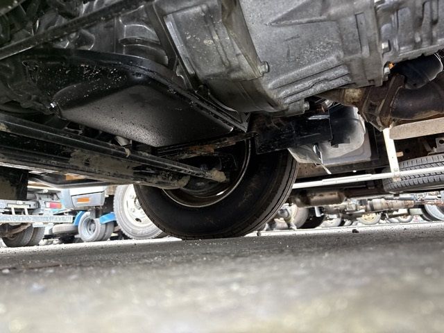 2011 Isuzu Elf コウショサギョウ auction photo 11