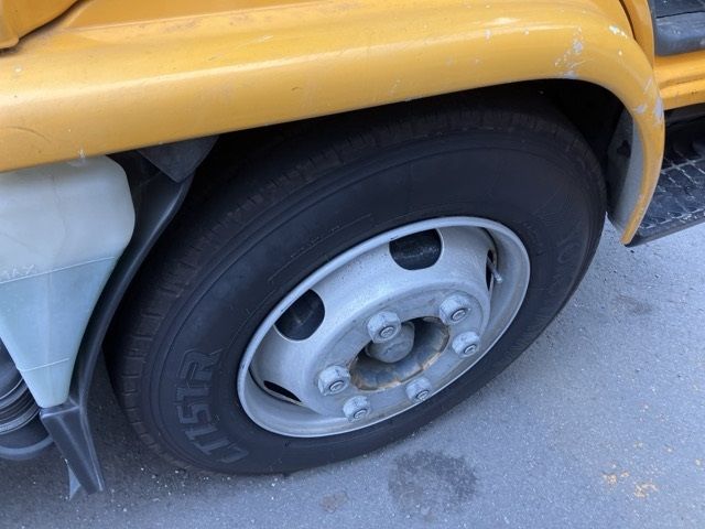 2011 Isuzu Elf コウショサギョウ auction photo 9