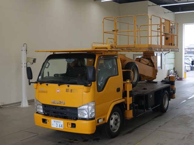 2011 Isuzu Elf コウショサギョウ Japan auction vehicle