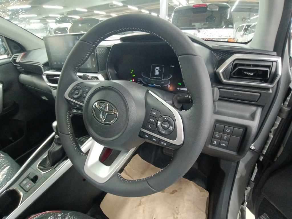 2026 Toyota Raize Hybrid Z Panoramic View auction photo 9