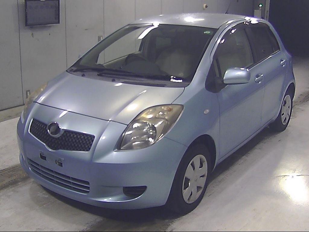 2007 Toyota ヴィッツ 5HB F Advanced Edition auction photo 4