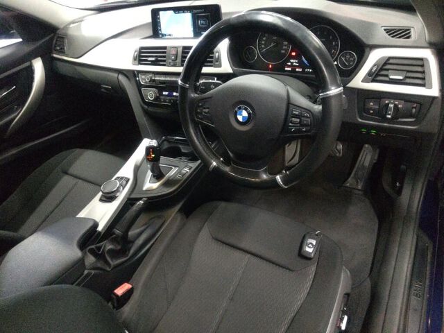 2017 BMW 3 Series 318I auction photo 3