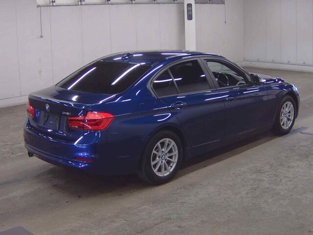 2017 BMW 3 Series 318I auction photo 5