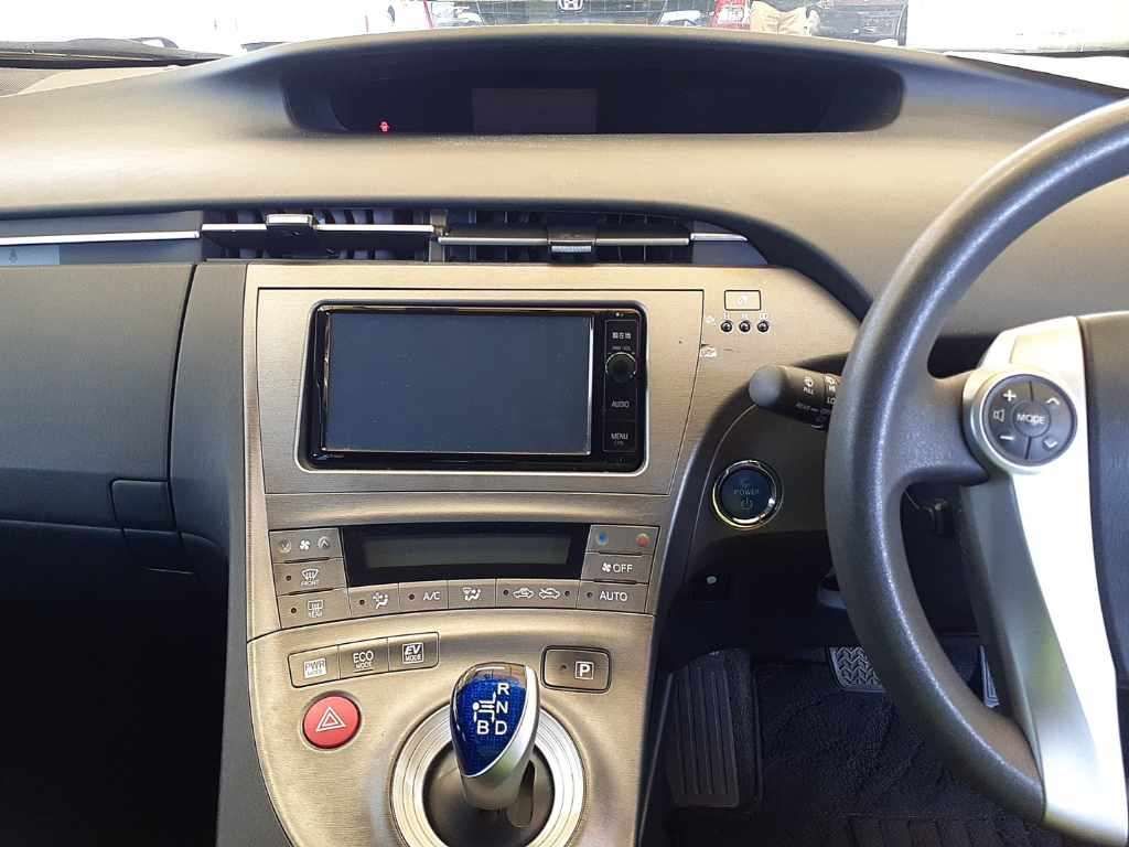 2015 Toyota Prius S auction photo 11