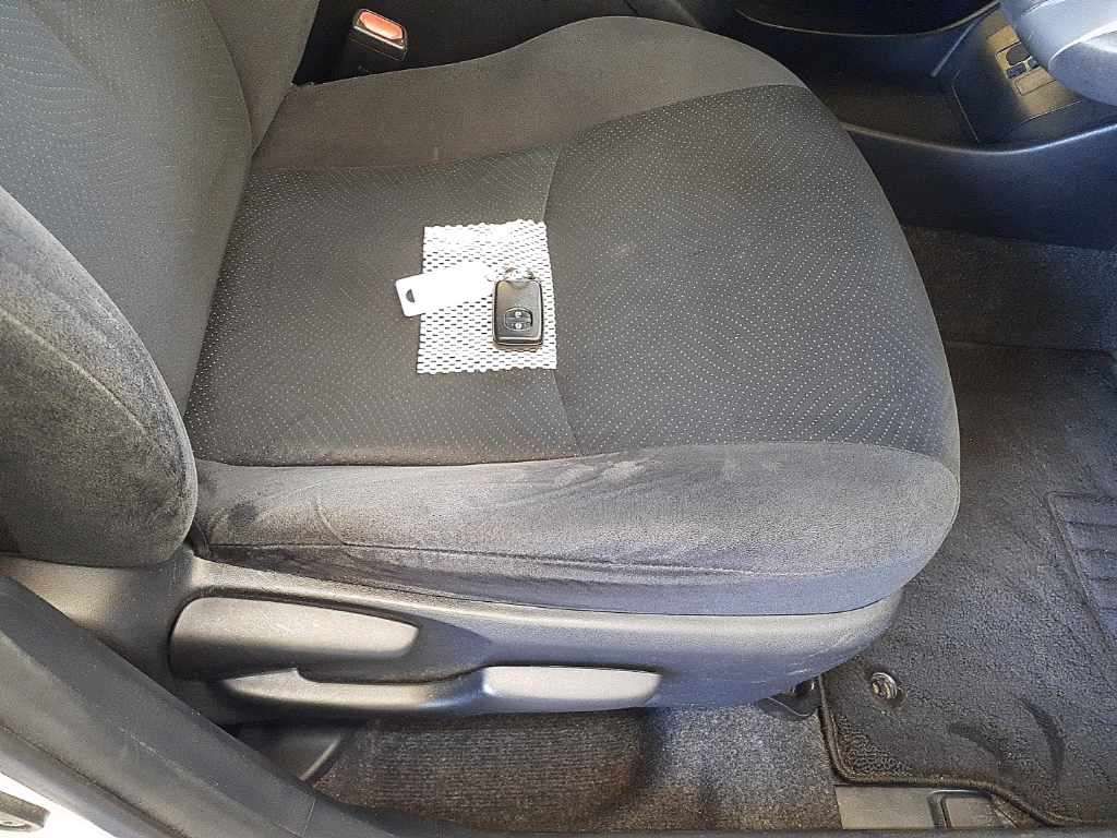 2015 Toyota Prius S auction photo 10