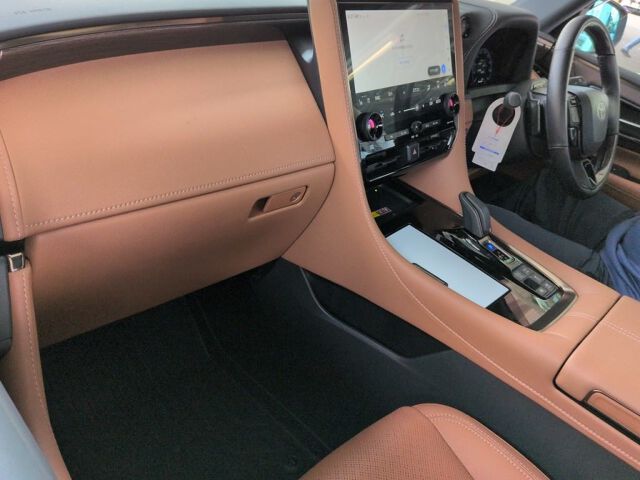 2024 Toyota Vellfire Executive Lounge 4WD auction photo 3