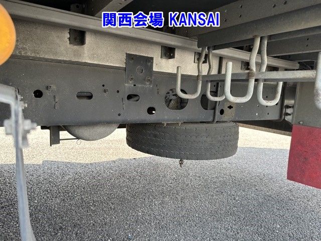 2012 Isuzu Forward アルミウイング auction photo 10