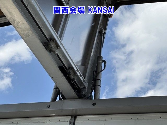 2012 Isuzu Forward アルミウイング auction photo 19