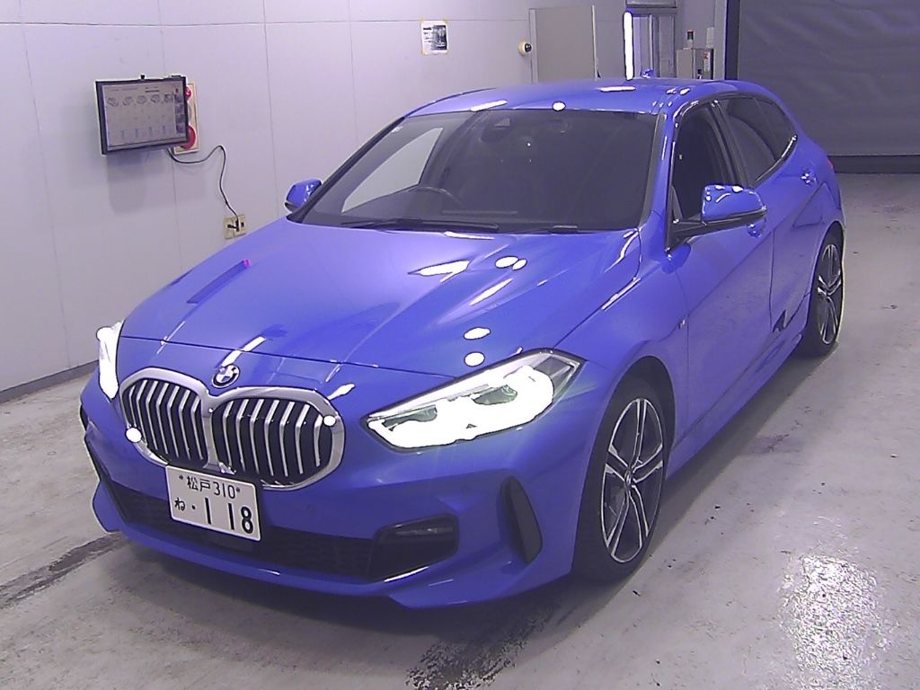 2021 BMW 1 Series 118d M Sport Edition Joy+ auction photo 4